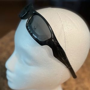 OAKLEY Straight Polarized Sunglasses